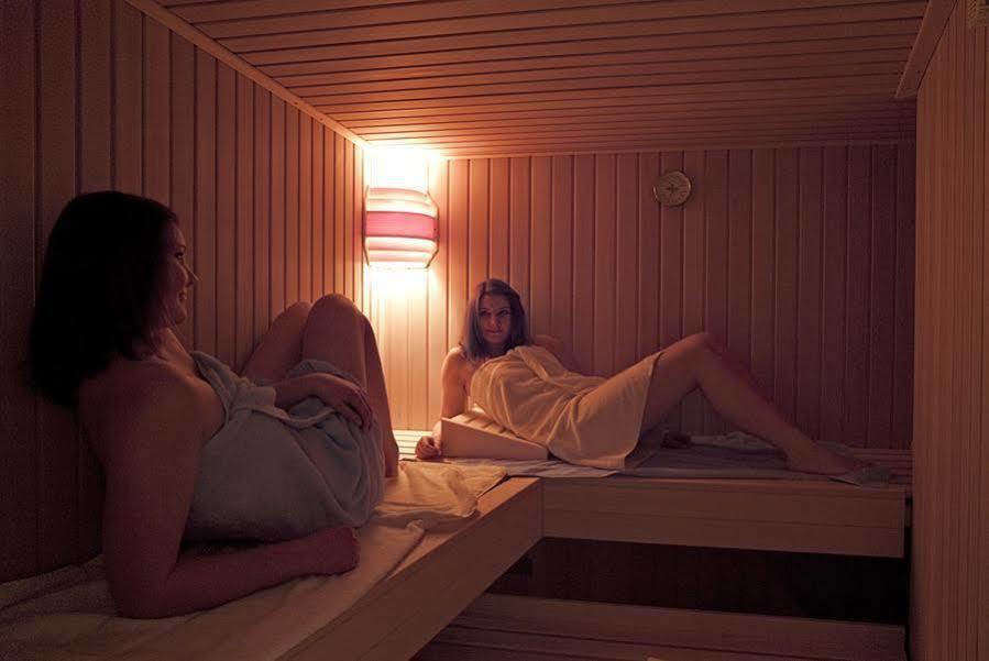 Wellnesshotel Schiesselhof Grafenhausen Exteriör bild